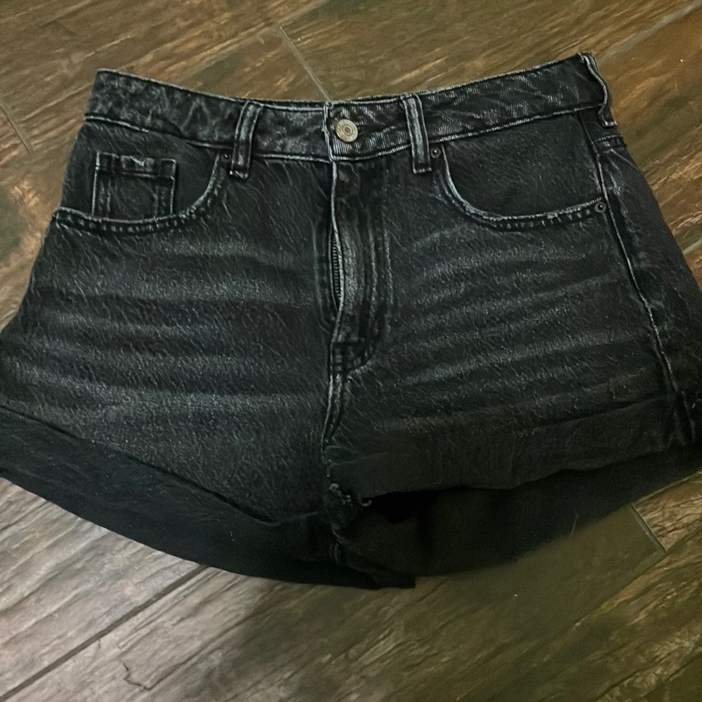black pacsun jean shorts!